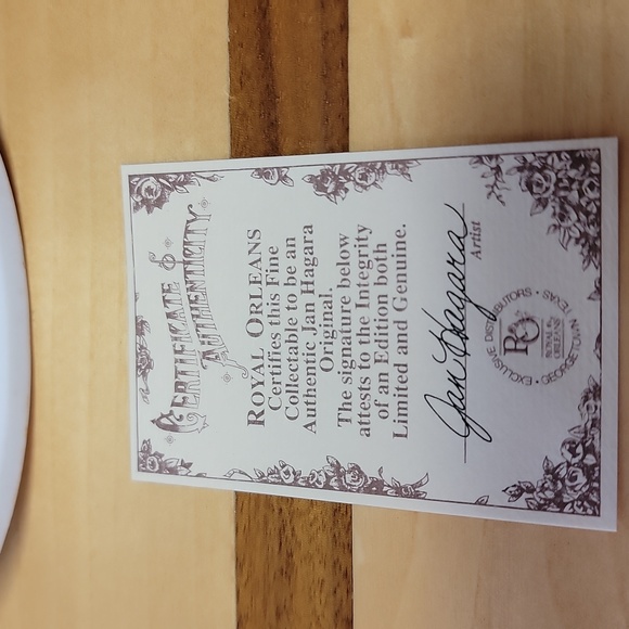 1992 Jan Hagara "Twins" Porcelain Figurine. Numbered and Signed - Picture 10 of 11